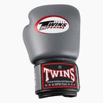 Gants de Muay Thai Twins Special BGVL3 Gris