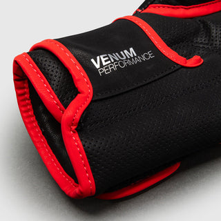Gants de boxe Venum Matupa Noir-rouge 