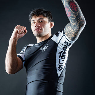 Rashguard Half Sumo Sugoi Ranked Blanc-Combat Arena